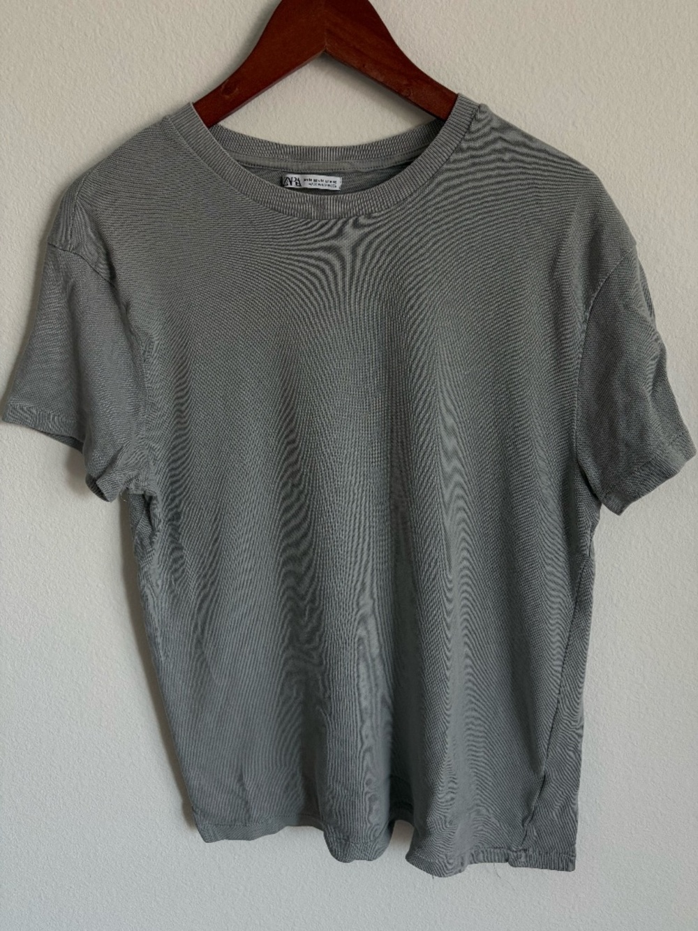 ZARA Lightweight short sleeve T-shirt